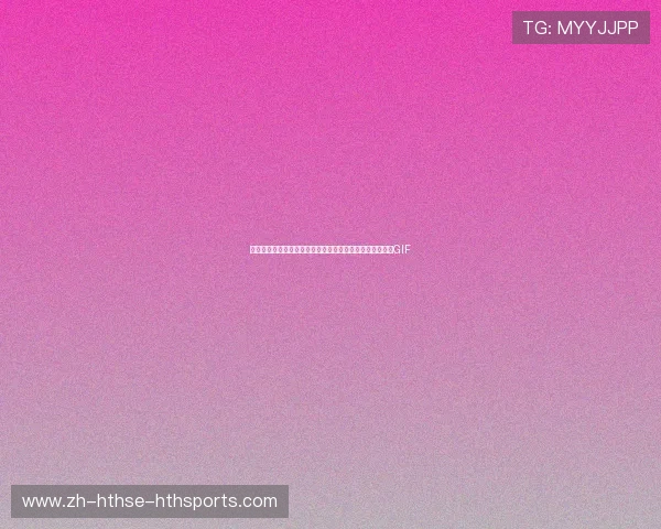 羽毛球比赛精彩瞬间展现运动员灵活身姿与激烈对抗的动感GIF